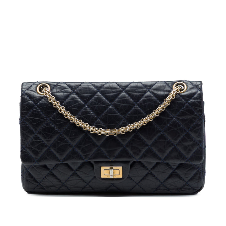 Chanel Matelassé vieilli Reissue 2.55 Double rabat 226 Cuir de veau Bleu – vue principale – GABY PARIS