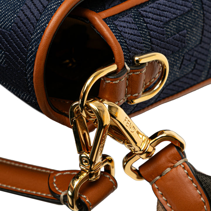 Fendi Zucca Embroidered Jean Baguette Sac cartable Bleu – GABY PARIS Authentique