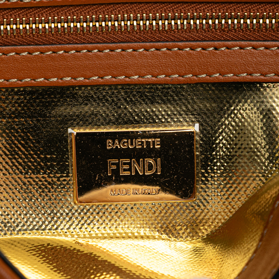 Fendi Zucca Embroidered Jean Baguette Sac cartable Bleu – GABY PARIS Authentique