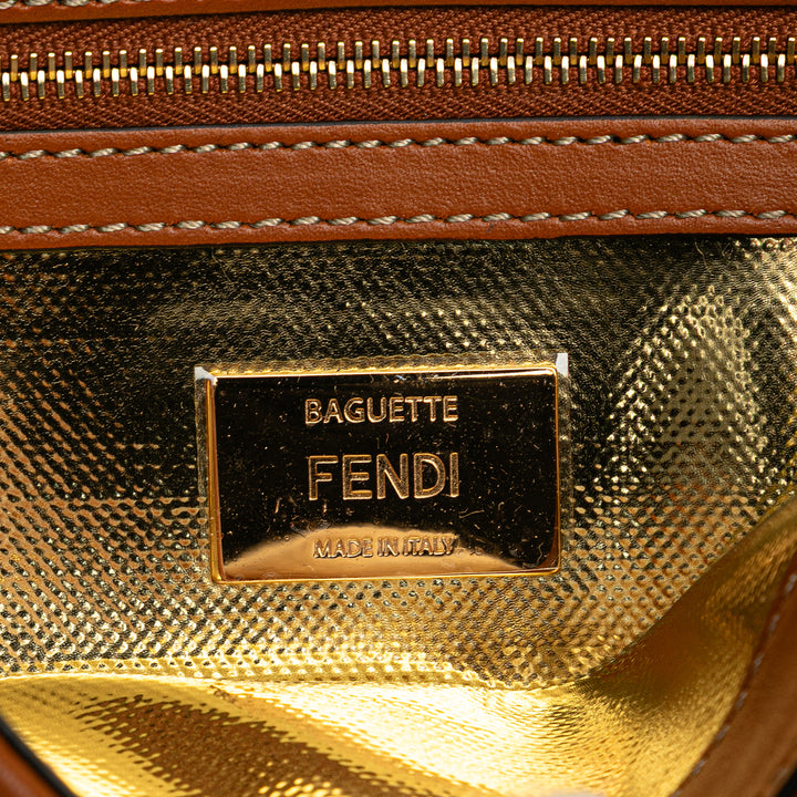 Fendi Zucca Embroidered Jean Baguette Sac cartable Bleu – GABY PARIS Authentique