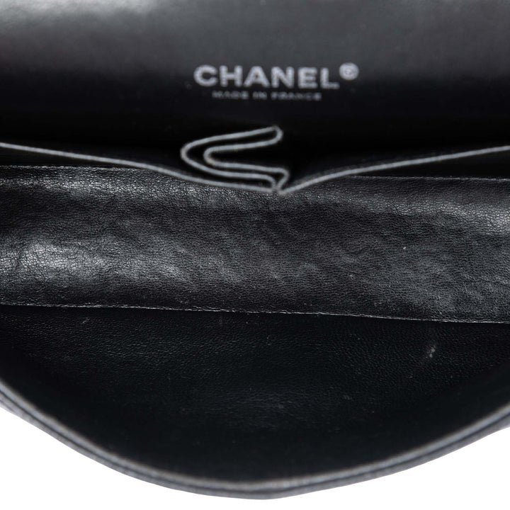 Chanel Sac porté épaule Classic Double rabat Moyen Cuir caviar Noir – vue 4 – GABY PARIS