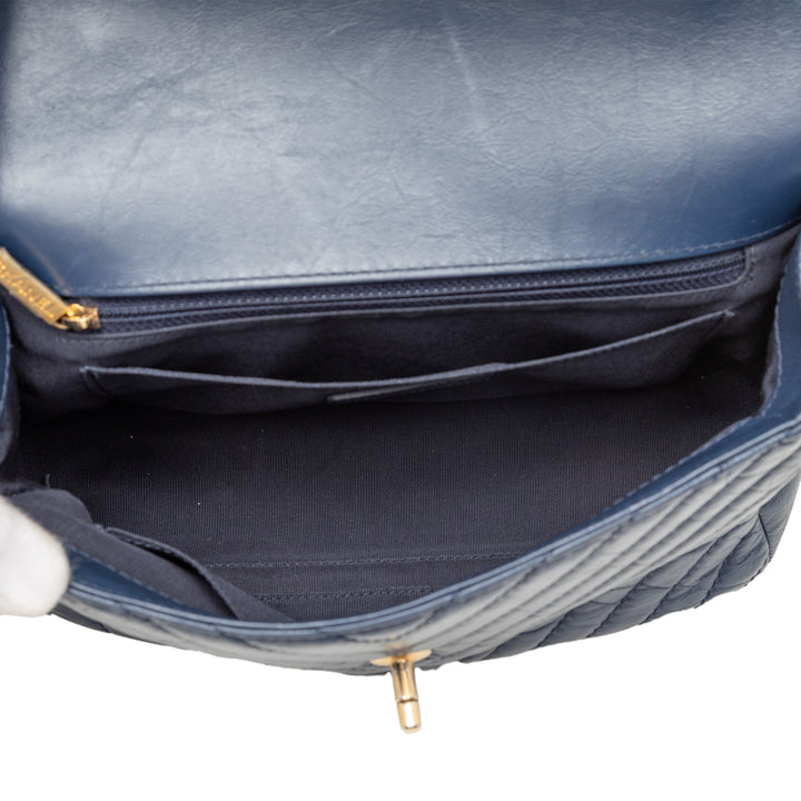 Chanel CC Chevron vieilli Cuir de veau anse supérieure à rabat