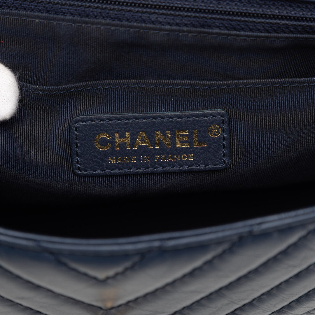 Chanel CC Chevron vieilli Cuir de veau anse supérieure à rabat