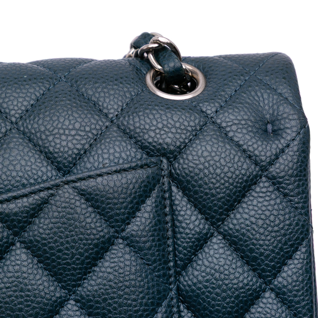 Chanel Medium Classic Caviar Double rabat Bleu – GABY PARIS Authentique