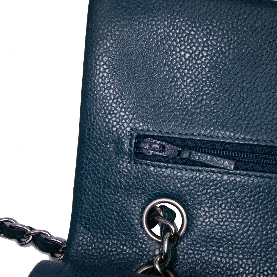 Chanel Medium Classic Caviar Double rabat Bleu – GABY PARIS Authentique