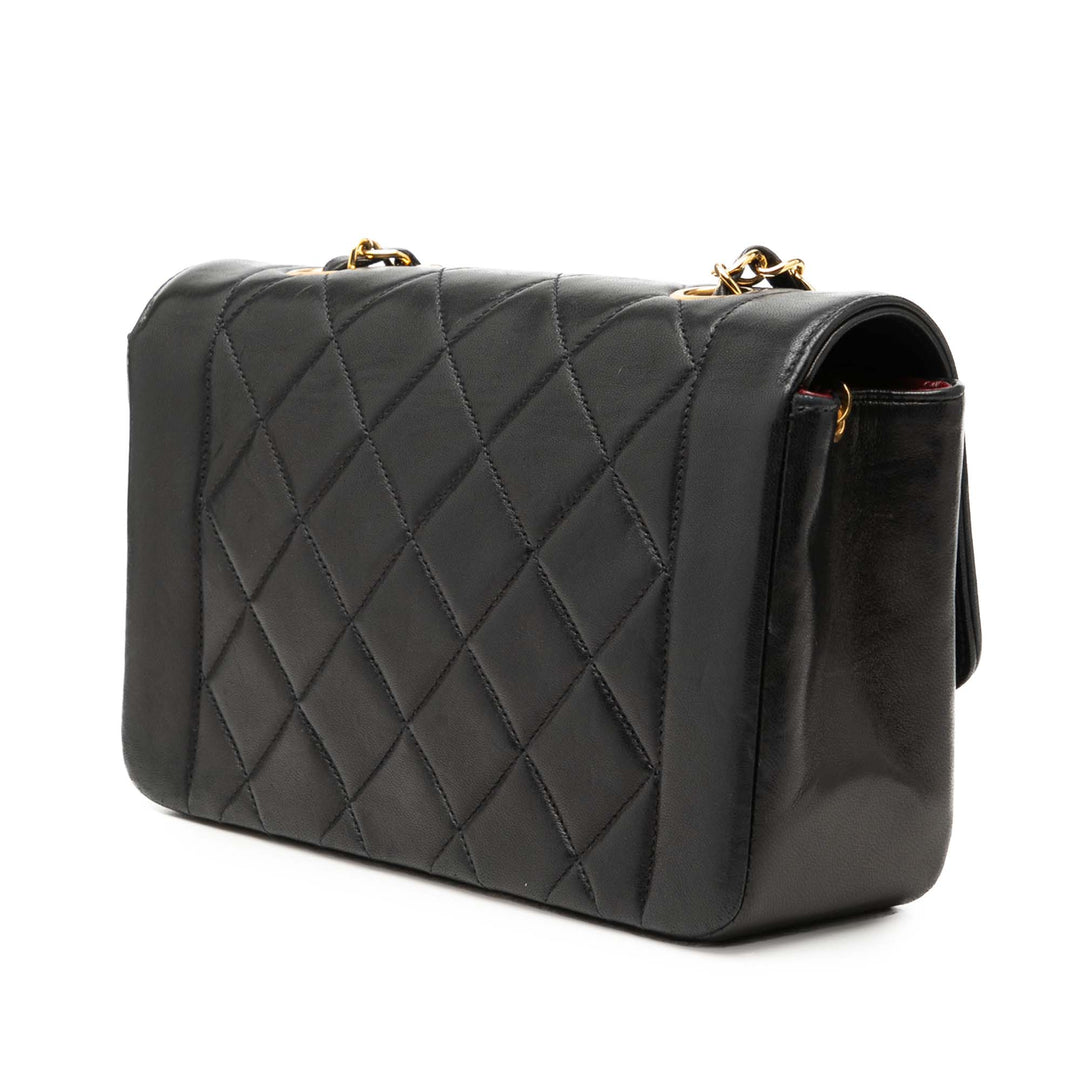 Chanel Small Cuir d’agneau Diana à rabat