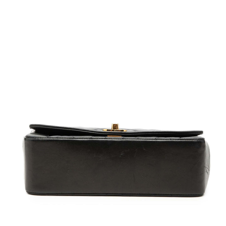 Chanel Small Cuir d’agneau Diana à rabat