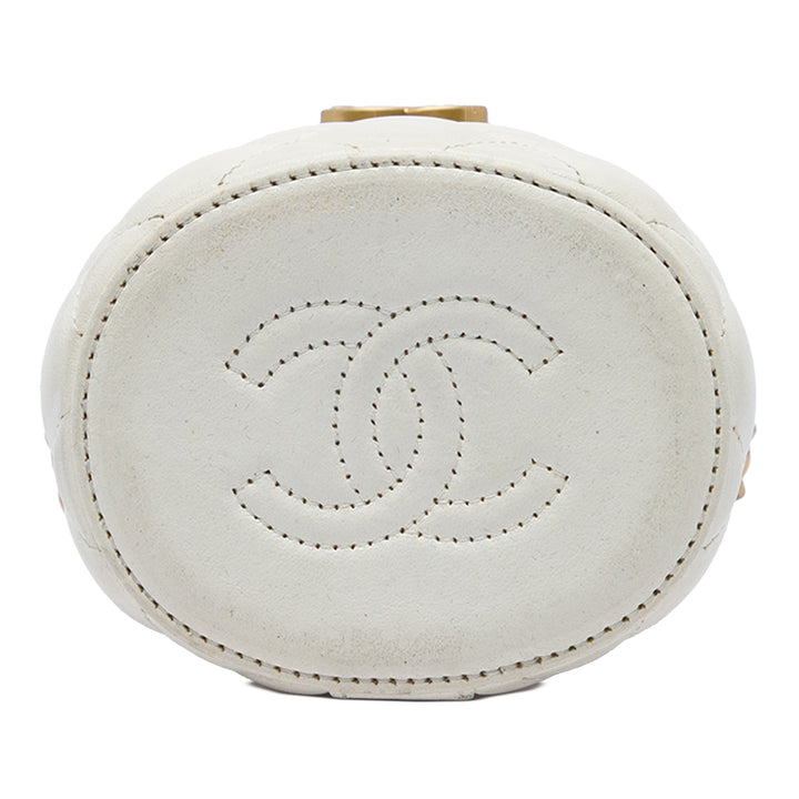 Chanel Matelassé Crown Sac boîte Mini Cuir d'agneau Blanc – vue 3 – GABY PARIS