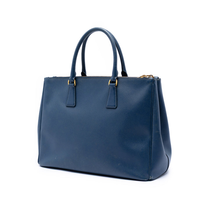 Prada Sac à main Lux Galleria Double Zippé Saffiano Moyen Bleu – vue 2 – GABY PARIS