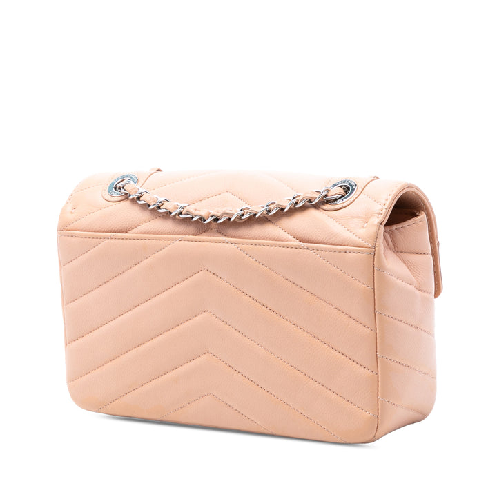 Chanel Medium Chevron Caviar Data Center Envelope à rabat