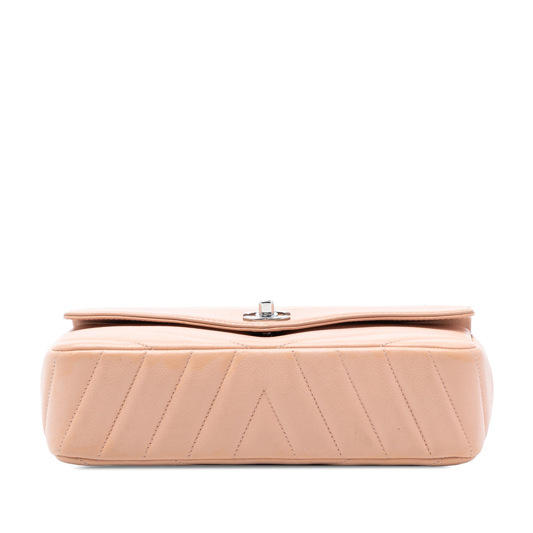 Chanel Medium Chevron Caviar Data Center Envelope à rabat