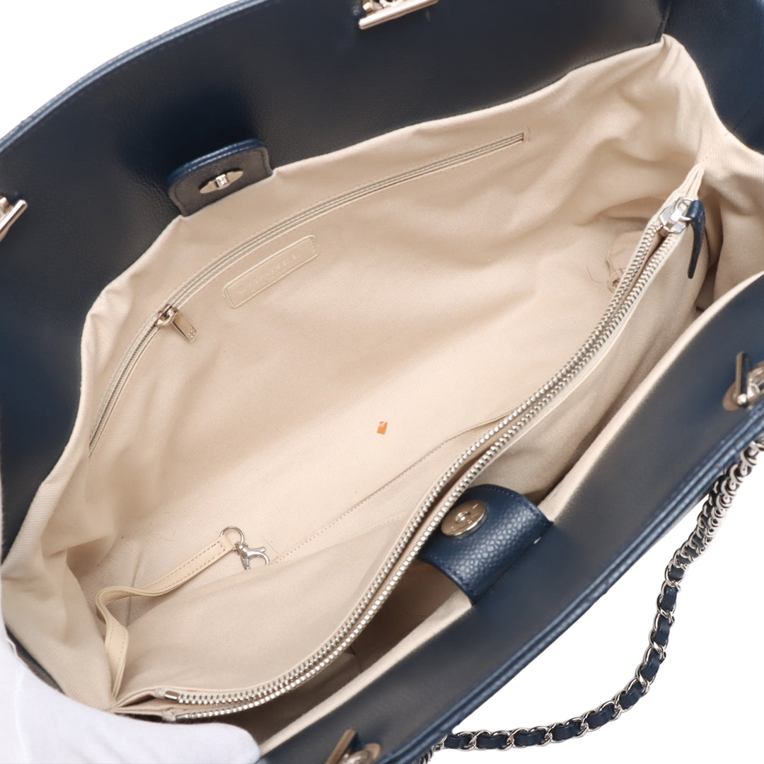 Chanel Caviar In The Mix Sac