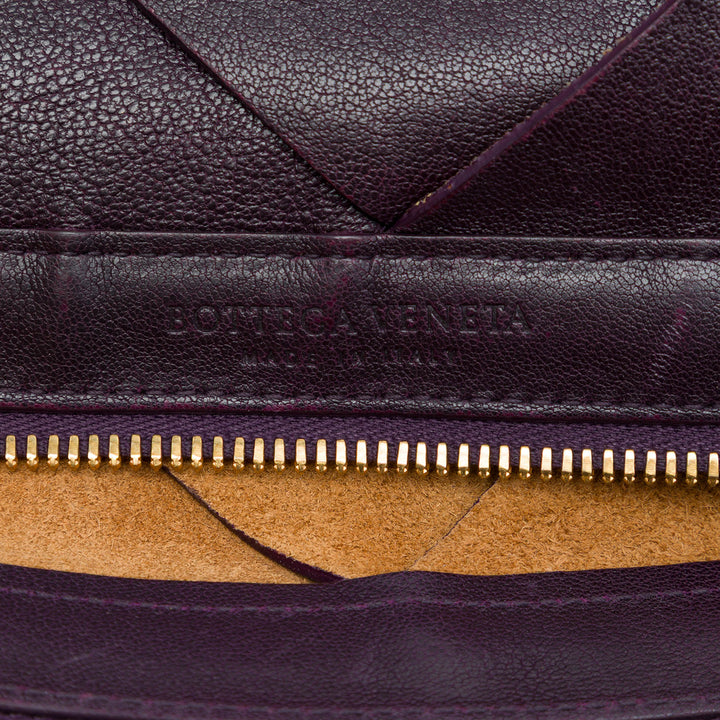 Bottega Veneta Pochette Intrecciato nappa Maxi Violet – vue 5 – GABY PARIS