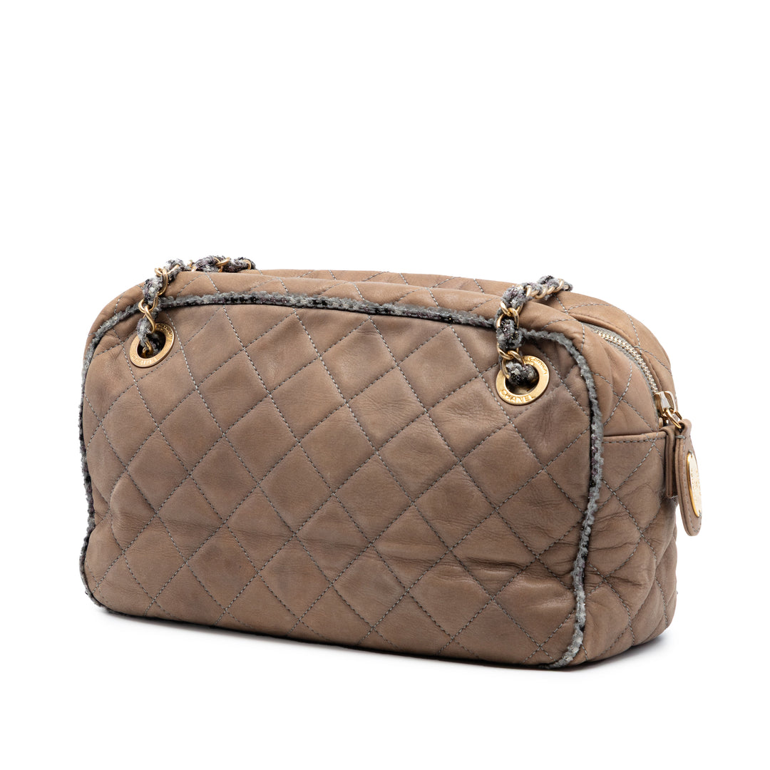 Chanel CC Matelassé Iridescent Cuir de veau Tweed Bowler Sac