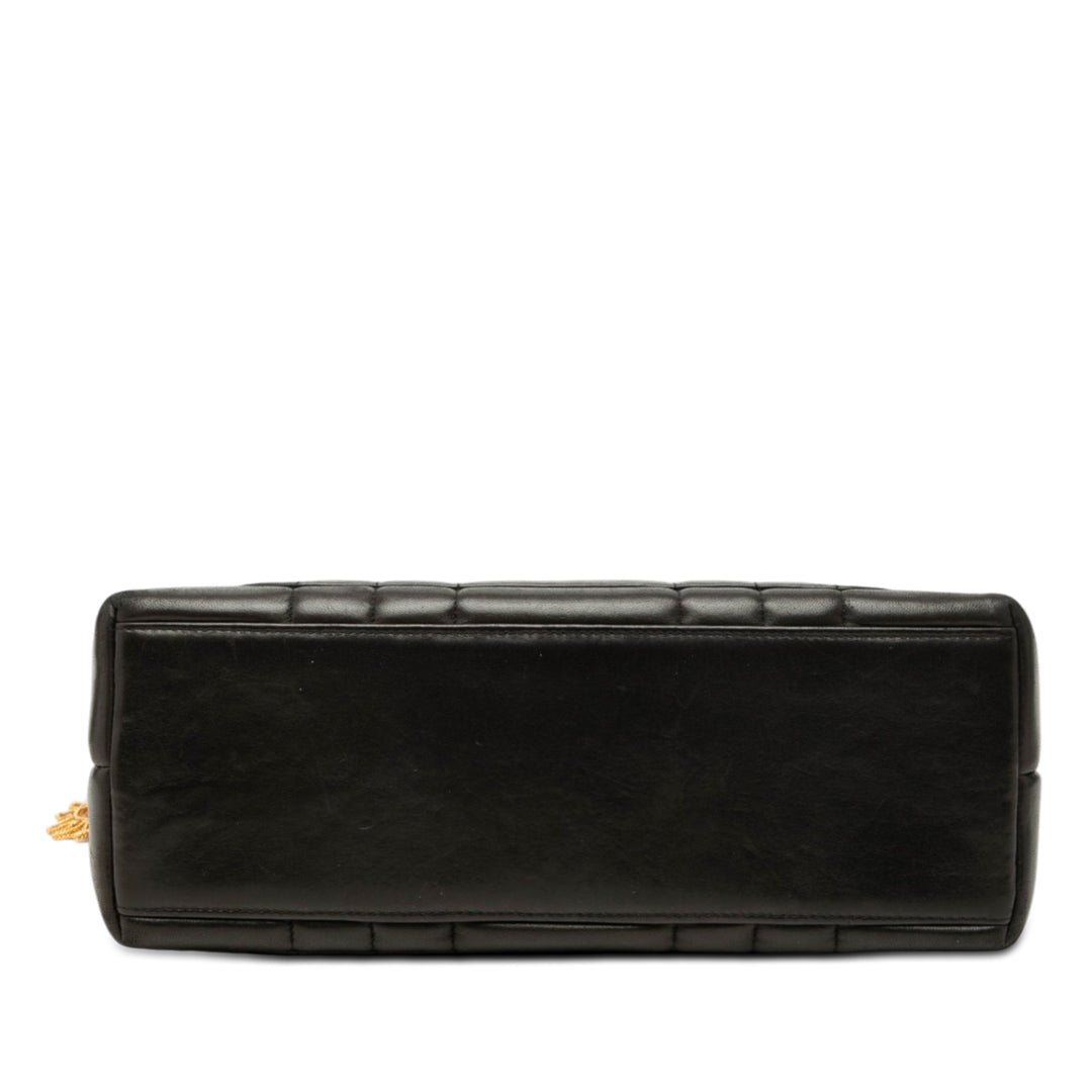 Chanel CC Vertical Quilt Cuir d’agneau Medallion Sac bandoulière