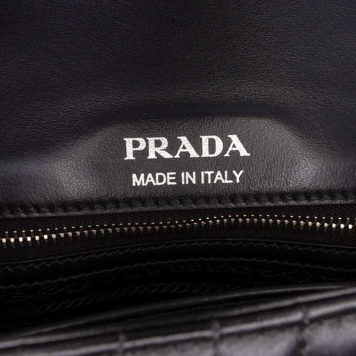 Prada Souple Veau Impunture Diagramme Sac Mini Noir – vue 5 – GABY PARIS