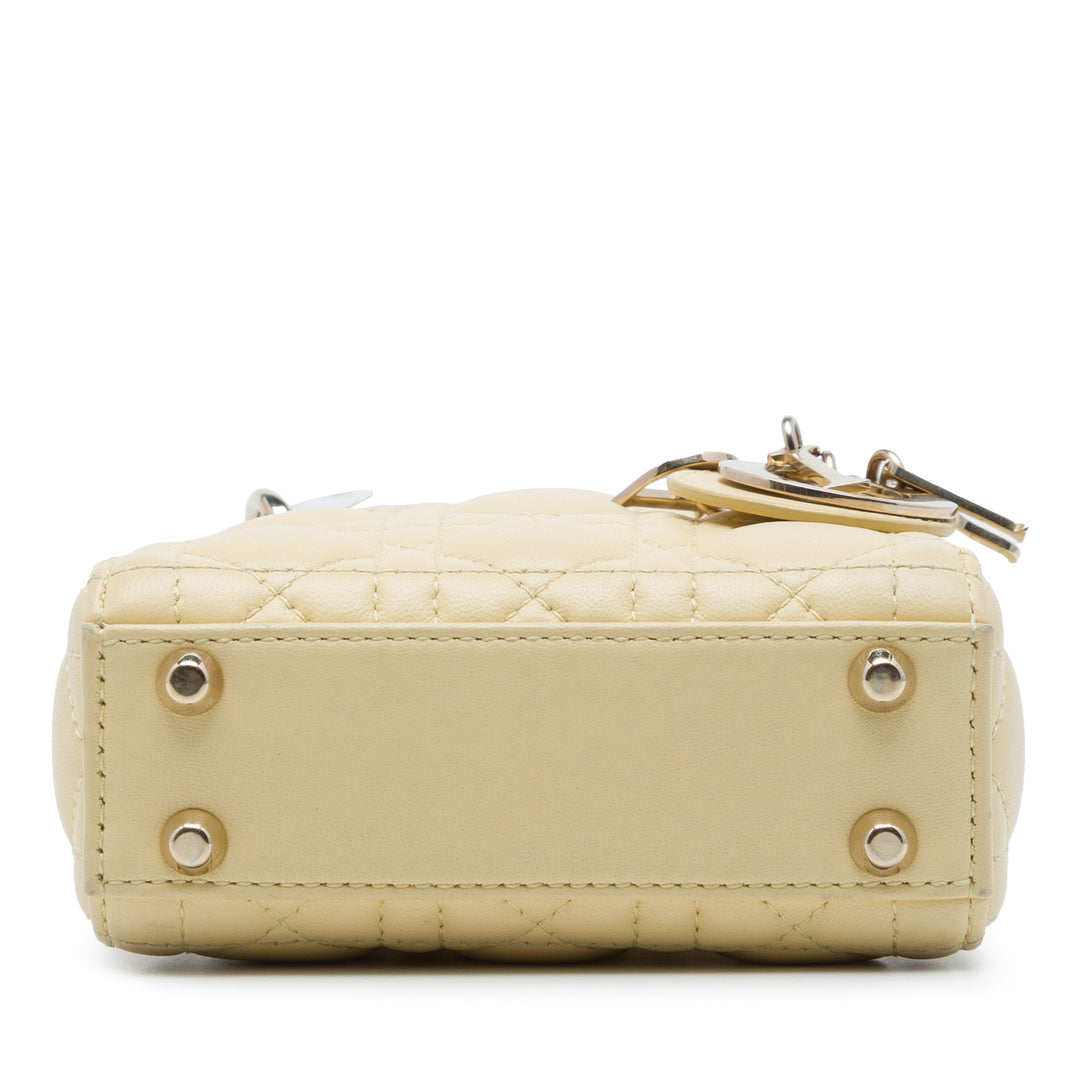 Dior Lady Dior Cannage Micro Cuir d'agneau Jaune – vue 3 – GABY PARIS