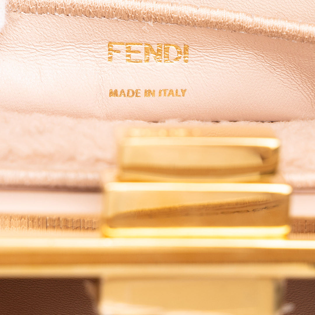Fendi Sac à main Shearling Peekaboo ISeeU Matière naturelle Petit Rose – vue 5 – GABY PARIS