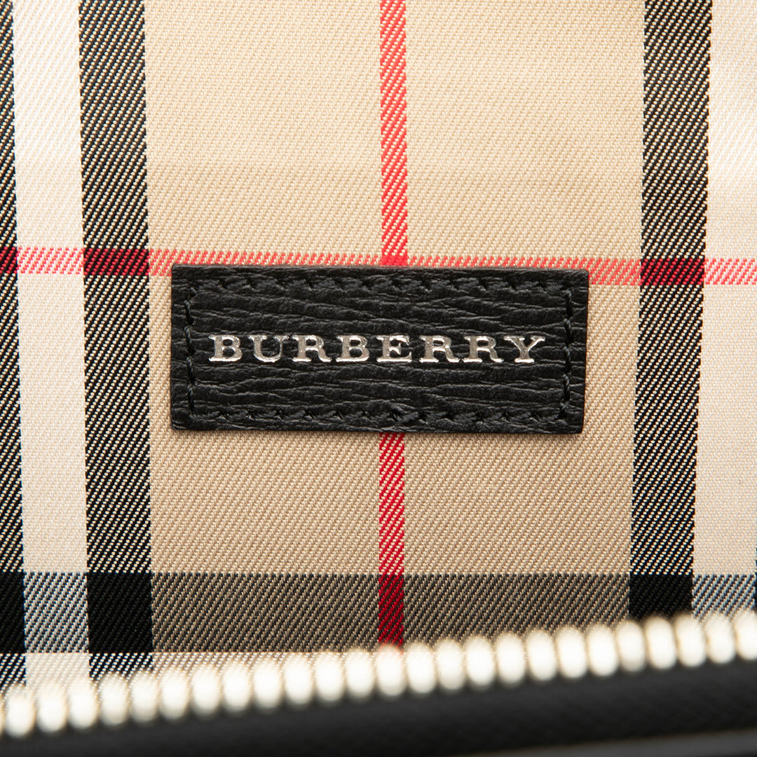 Burberry Check embossé à finitions Business Sac Noir – vue 5 – GABY PARIS