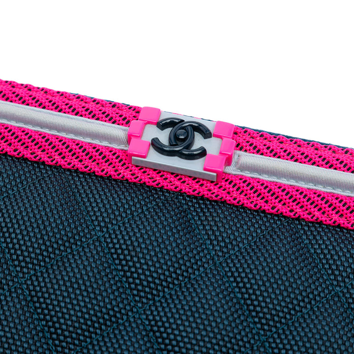 Chanel Medium Quilted Nylon Fluo Boy O Étui Pochette Bleu – GABY PARIS Authentique