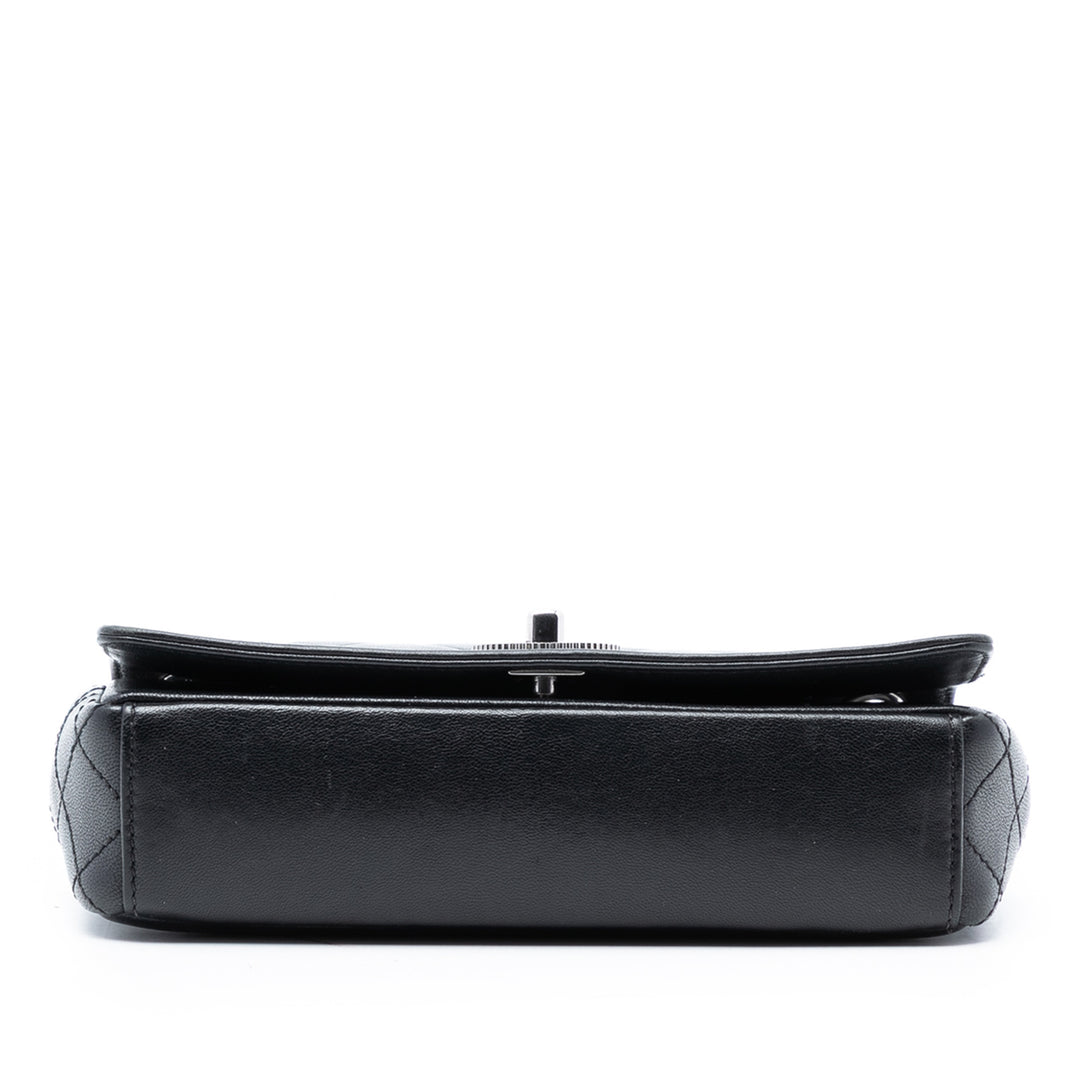 Chanel Small Cuir d’agneau Mademoiselle à rabat