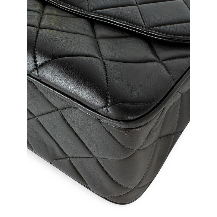 Chanel CC Matelassé Carré Rabat simple XL Cuir d'agneau Noir – vue 6 – GABY PARIS