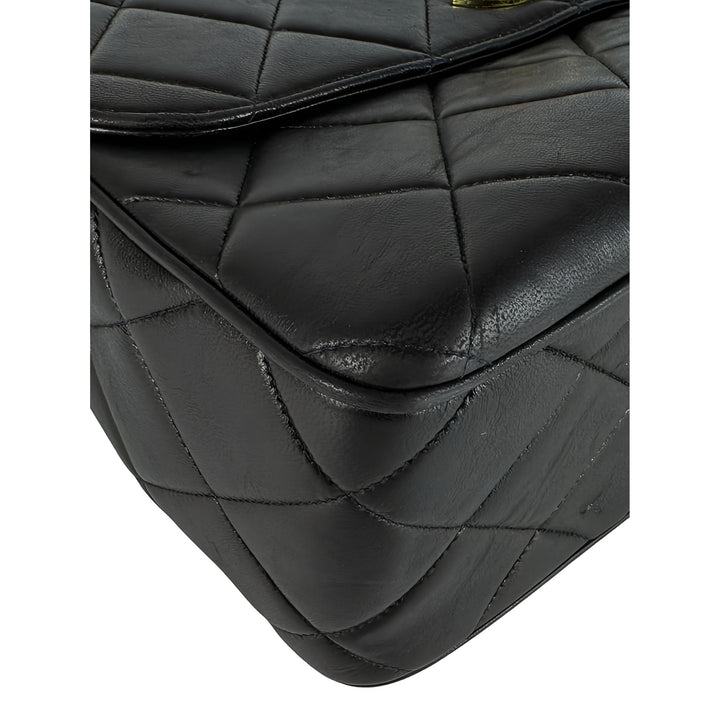 Chanel CC Matelassé Carré Rabat simple XL Cuir d'agneau Noir – vue 7 – GABY PARIS