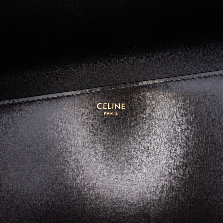 Celine Asymmetric Logo Pochette Noir – vue 5 – GABY PARIS