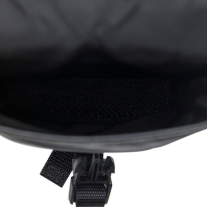 Prada Étui à finitions Re Smartphone Saffiano Noir – vue 4 – GABY PARIS