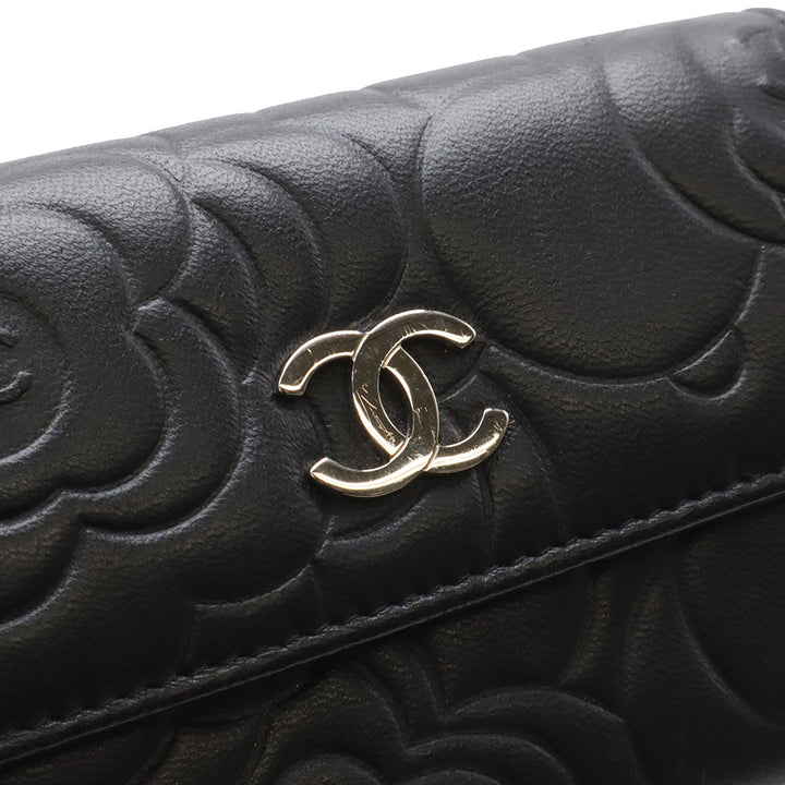 Chanel CC embossé Cuir Camellia Card Holder