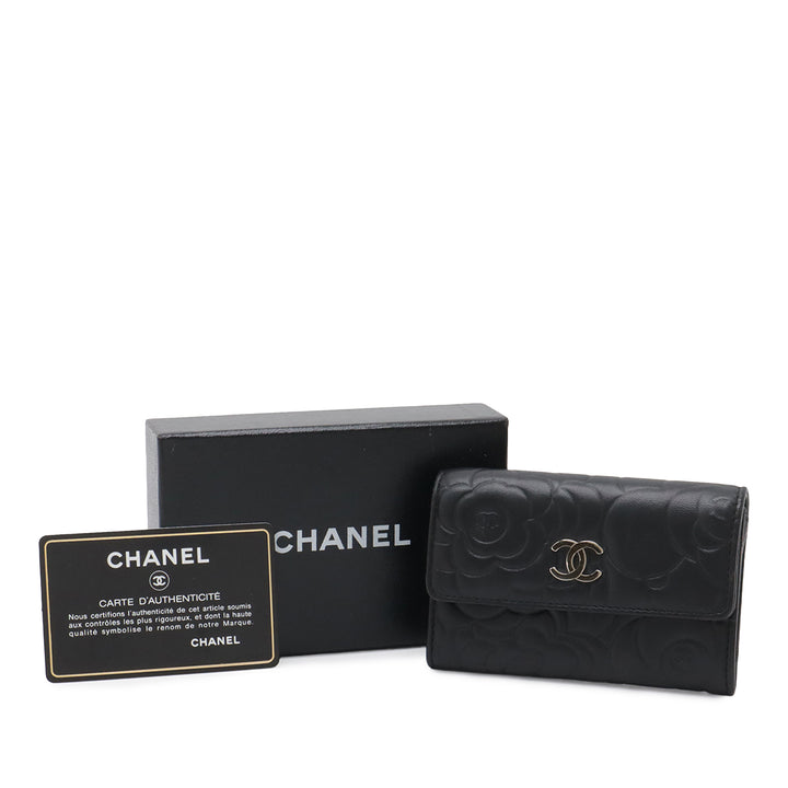Chanel CC embossé Cuir Camellia Card Holder