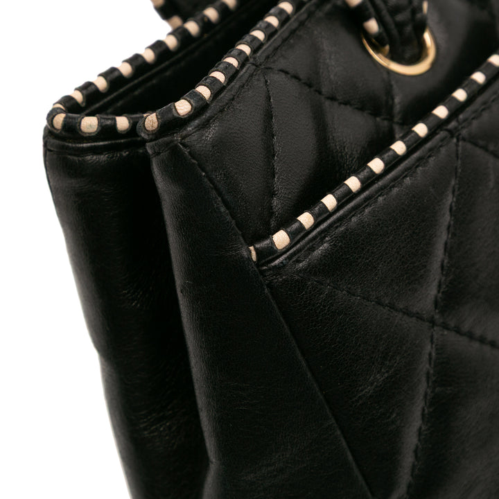 Chanel CC Quilted Cuir d’agneau Sac à main Noir