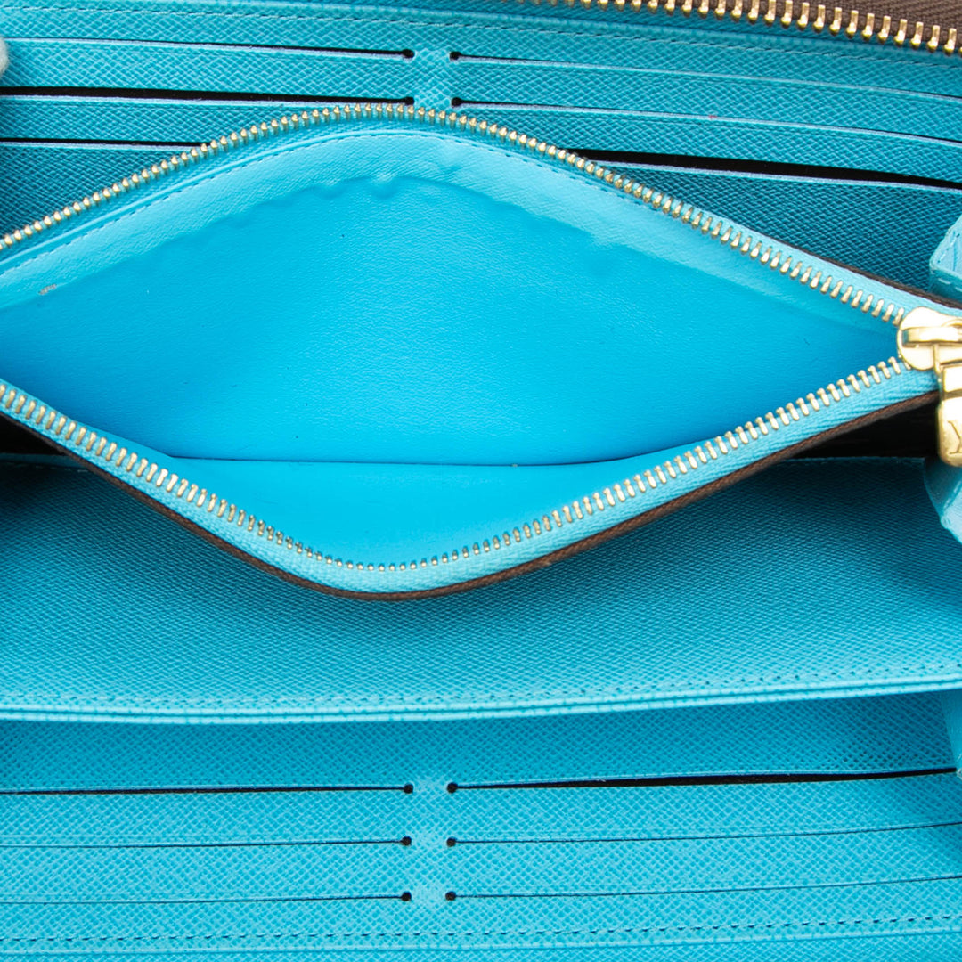 Louis Vuitton Monogram Vivienne in Tokyo Zippy Portefeuille long