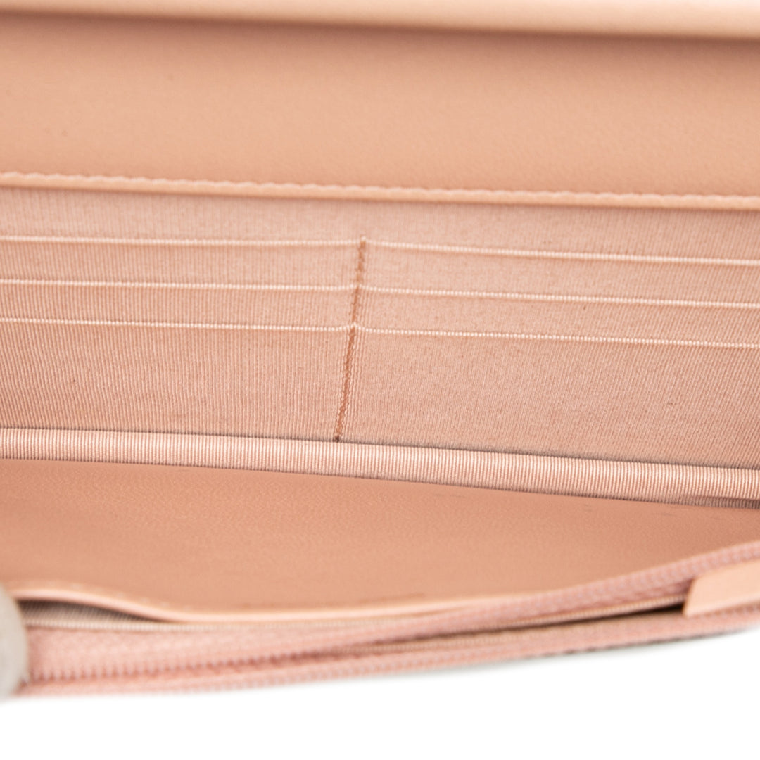 Chanel Matelassé Cuir verni Boy Wallet on Chain – GABY PARIS Authentique