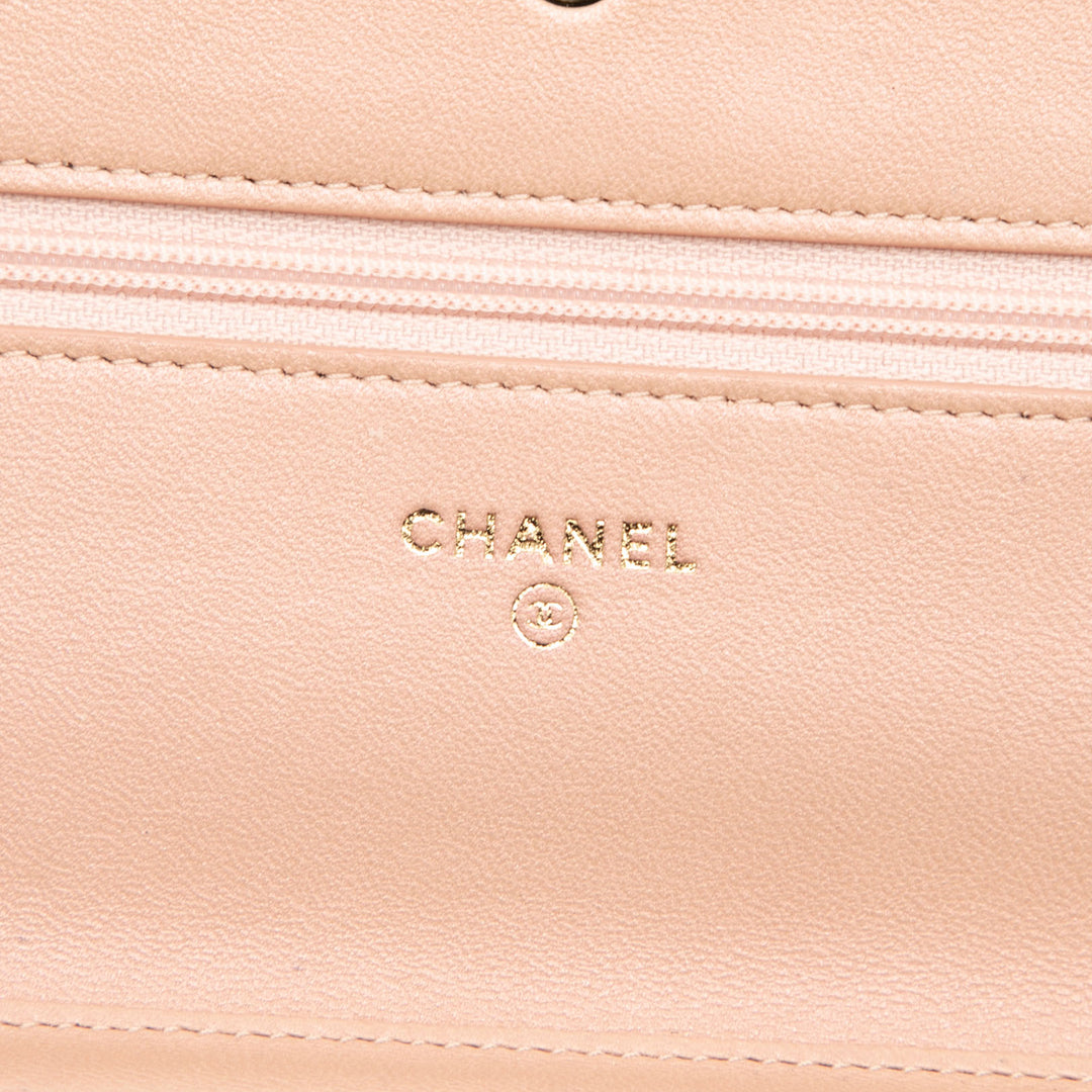 Chanel Matelassé Cuir verni Boy Wallet on Chain – GABY PARIS Authentique