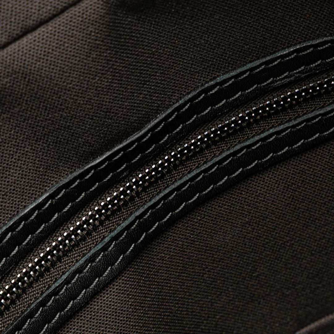 Damier Infini Porte-Documents Voyage Black - Gaby Paris