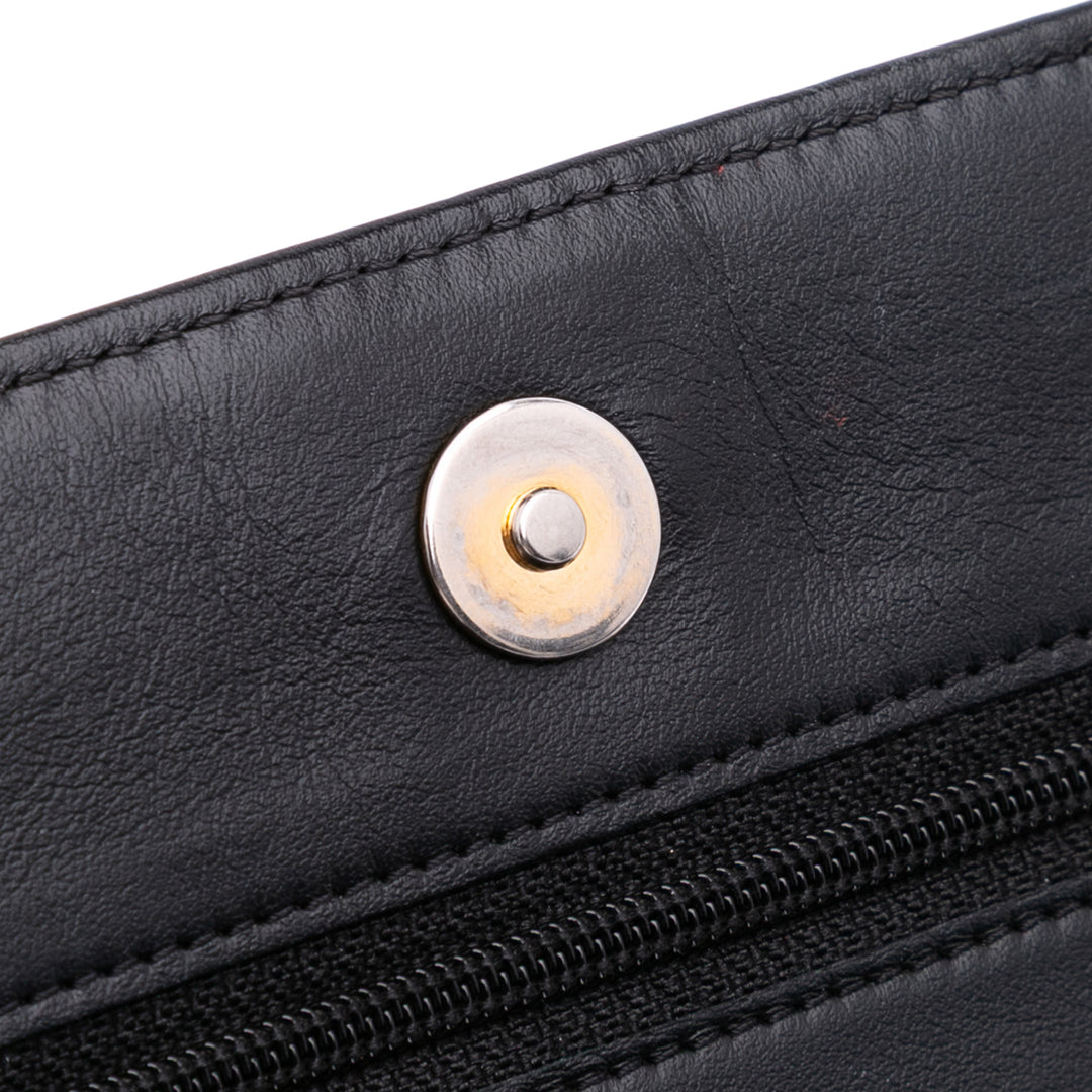Quilted Calfskin Chain Around Boy Wallet On Chain Black - Gaby Paris
