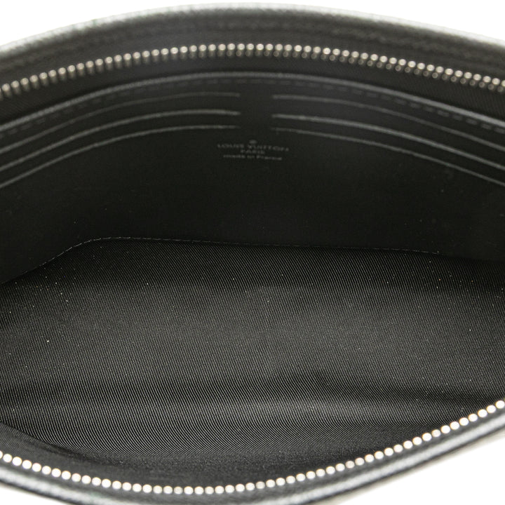 Taiga Pochette Voyage MM Black - Gaby Paris