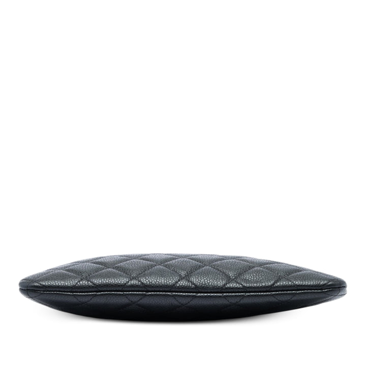 Chanel Pochette Matelassé O Étui Petit Cuir caviar Noir – vue 3 – GABY PARIS
