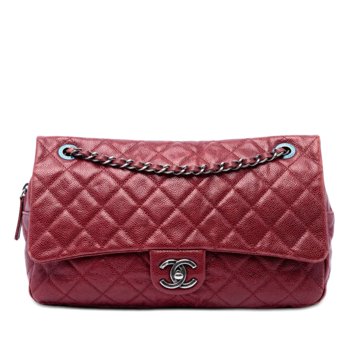 Chanel Jumbo Matelassé Iridescent Caviar Easy à rabat