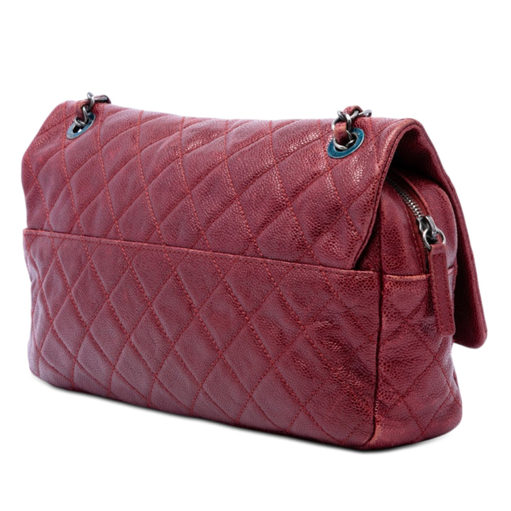 Chanel Jumbo Matelassé Iridescent Caviar Easy à rabat