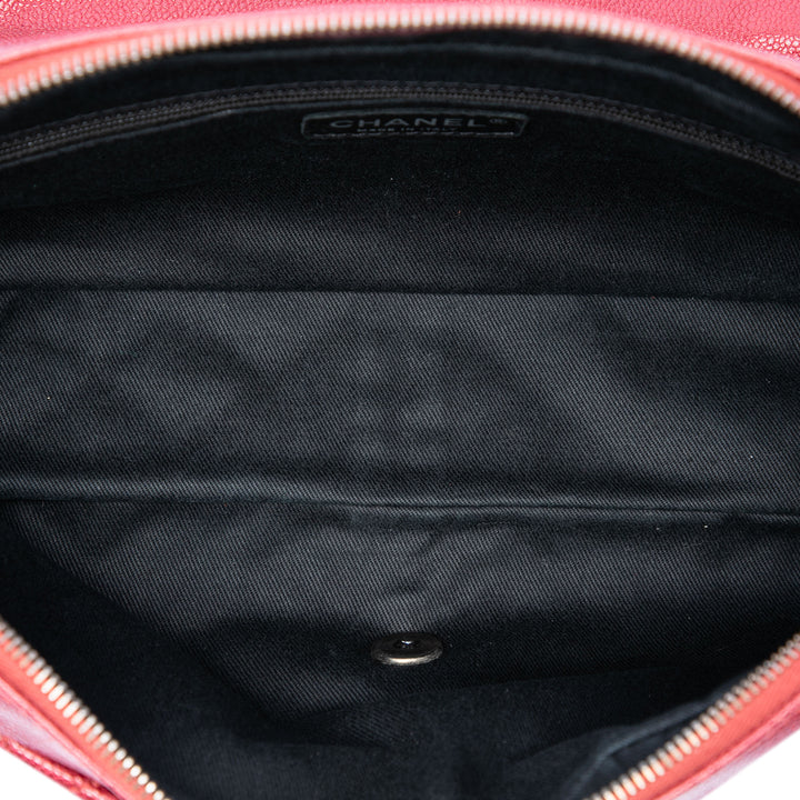 Chanel Jumbo Matelassé Iridescent Caviar Easy à rabat