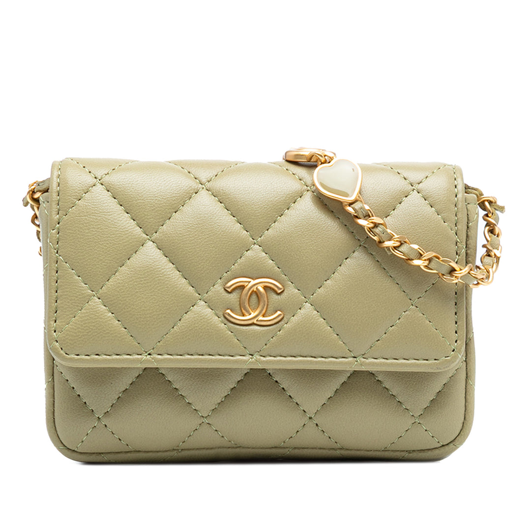 Chanel Cuir d’agneau Enamel Coco Hearts Pochette with Chain Vert – GABY PARIS Authentique