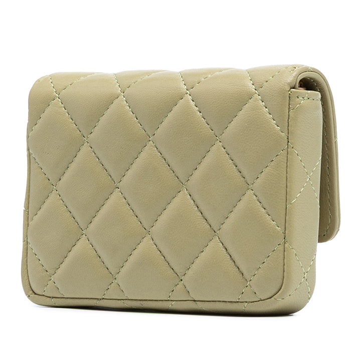 Chanel Cuir d’agneau Enamel Coco Hearts Pochette with Chain Vert – GABY PARIS Authentique