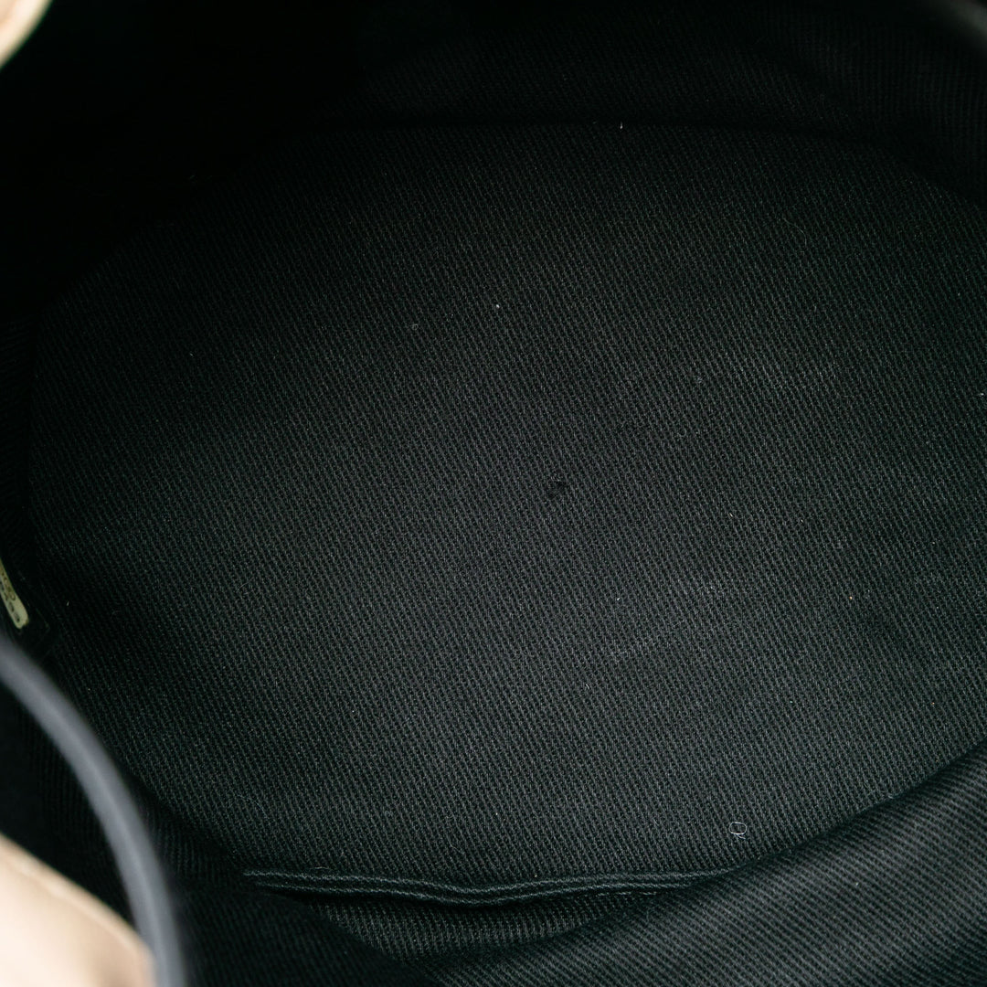 Chanel CC Daim Wild Stitch Bucket Sac