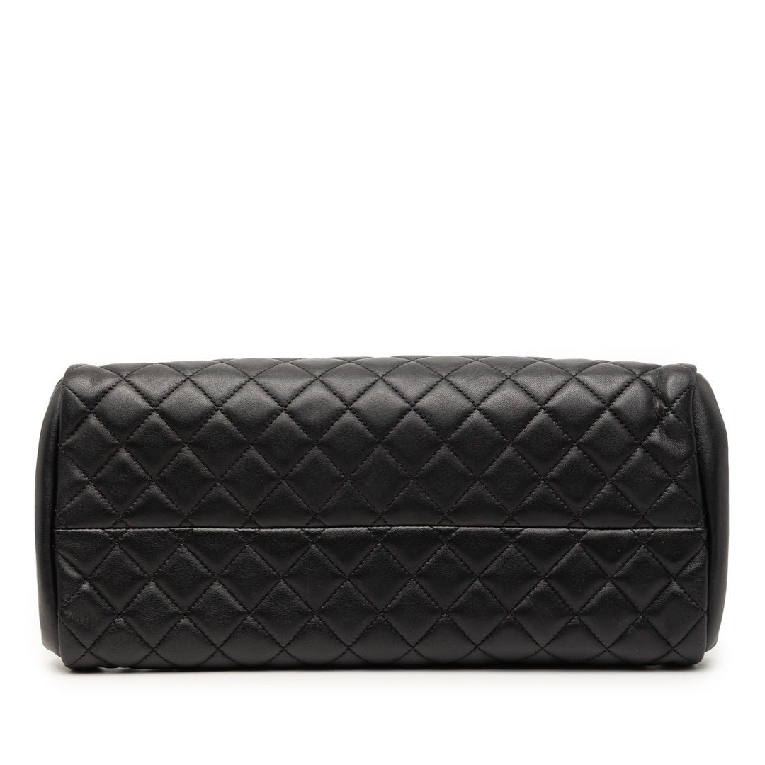 Chanel Medium Matelassé Cuir d’agneau Just Mademoiselle Bowling Sac