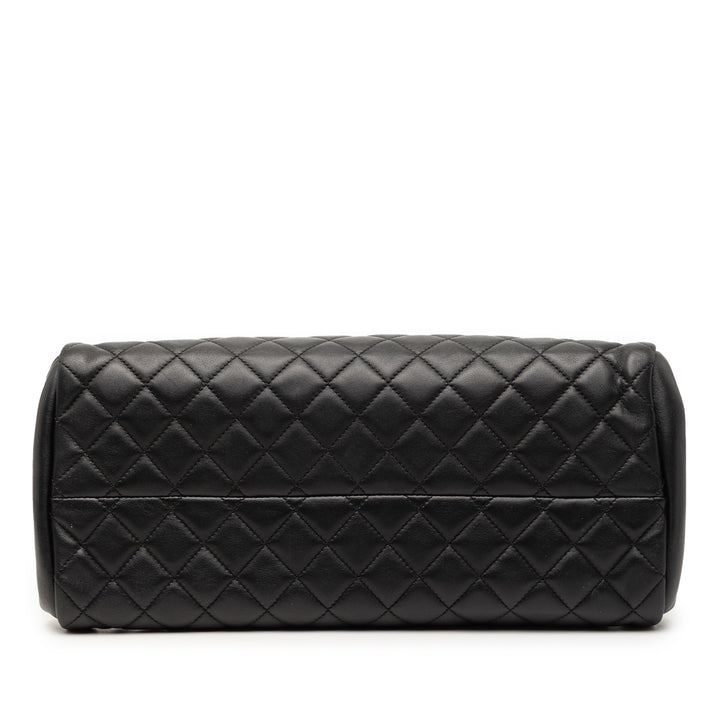 Chanel Medium Matelassé Cuir d’agneau Just Mademoiselle Bowling Sac