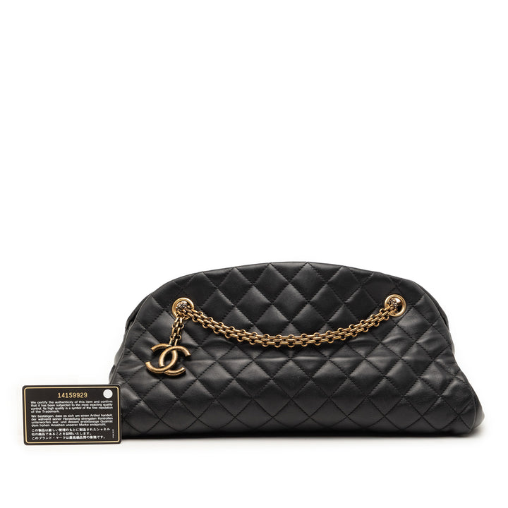 Chanel Medium Matelassé Cuir d’agneau Just Mademoiselle Bowling Sac