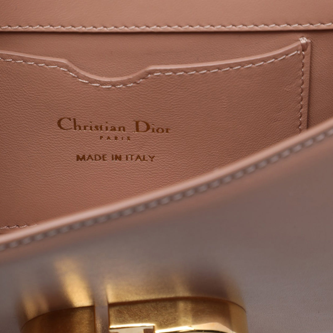 Dior 30 Montaigne à rabat Marron – vue 5 – GABY PARIS