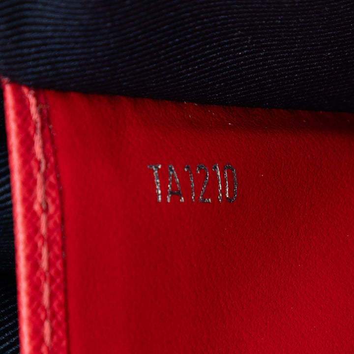 Louis Vuitton Taiga Pochette Voyage MM